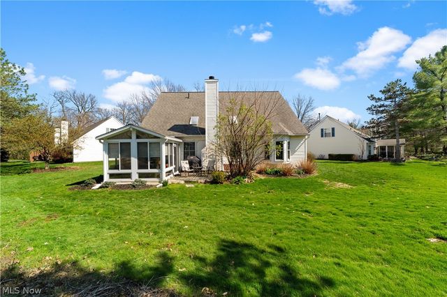 5800 Ridgeview Lane, Willoughby, OH 44094