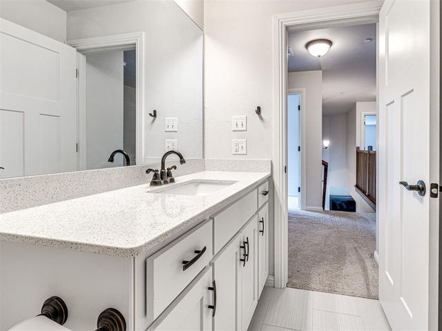5017 Asheville Way, Choctaw, OK 73020