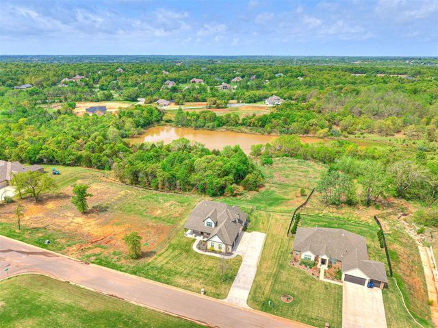 5017 Asheville Way, Choctaw, OK 73020