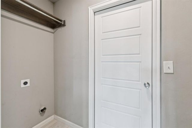 1109 Chestnut Creek Drive, Yukon, OK 73099