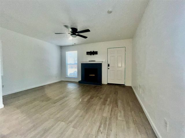 112 Brookside Drive, Duncanville, TX 75137