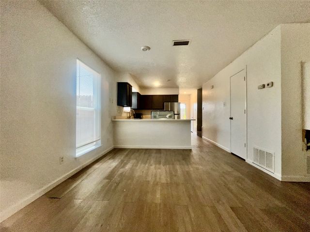 112 Brookside Drive, Duncanville, TX 75137