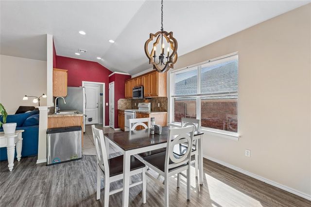 713 Cavecreek Street, Norman, OK 73071