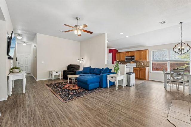 713 Cavecreek Street, Norman, OK 73071