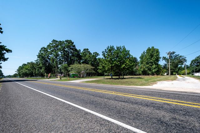 280 State Highway 150, Coldspring, TX 77331