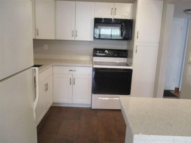 2731 TAFT Street 201, Hollywood, FL 33020