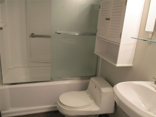 2731 TAFT Street 201, Hollywood, FL 33020