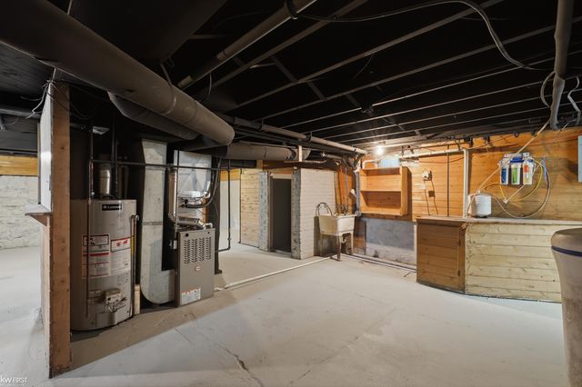 595 1st Street, Oxford, MI 48371