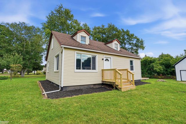 595 1st Street, Oxford, MI 48371
