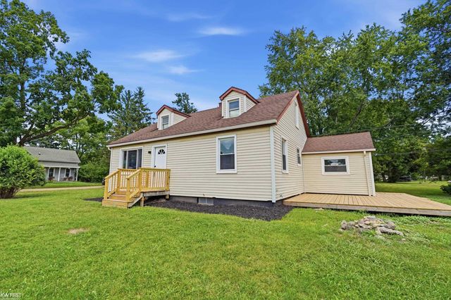 595 1st Street, Oxford, MI 48371