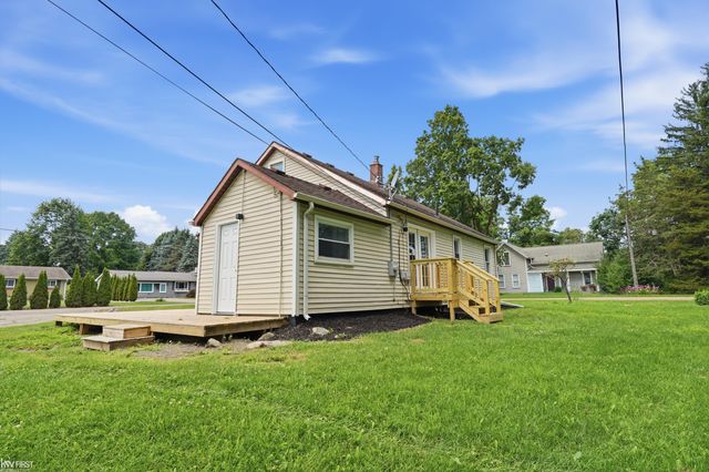 595 1st Street, Oxford, MI 48371