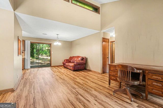 4105 Cumberland Drive, Snellville, GA 30039