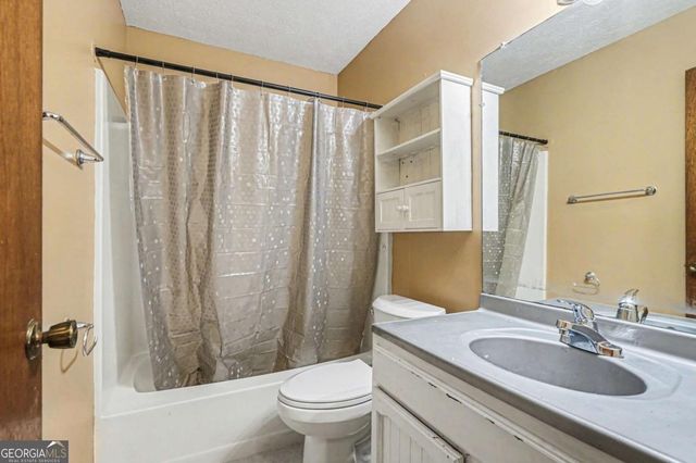 4105 Cumberland Drive, Snellville, GA 30039