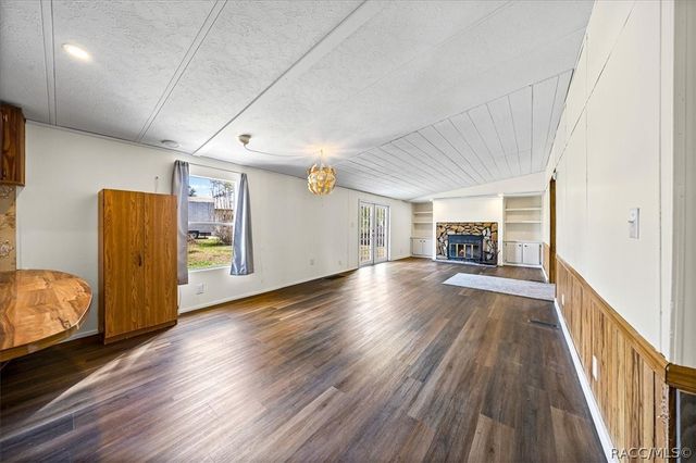 2211 N Croft Avenue, Hernando, FL 34442