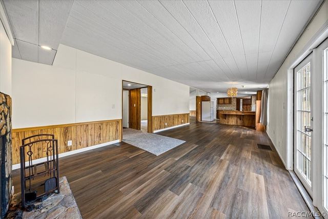 2211 N Croft Avenue, Hernando, FL 34442