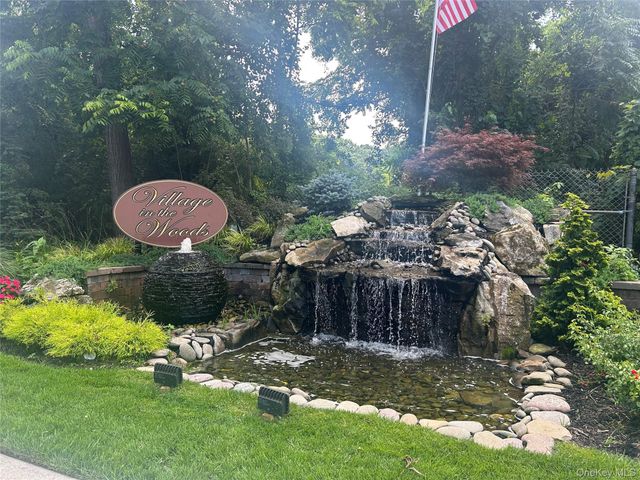 18 Cedar Court 18, Selden, NY 11784