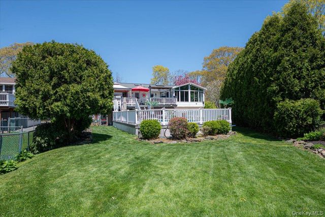 188 Geneva Street, Bay Shore, NY 11706