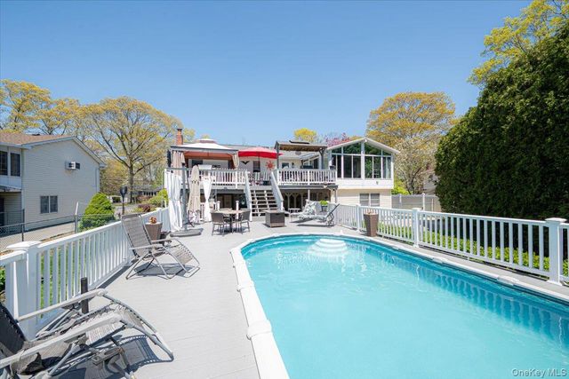 188 Geneva Street, Bay Shore, NY 11706