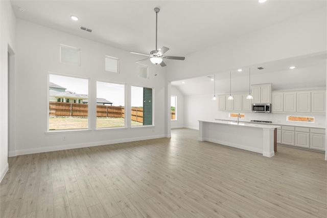 4047 Bedford Drive, Crandall, TX 75114