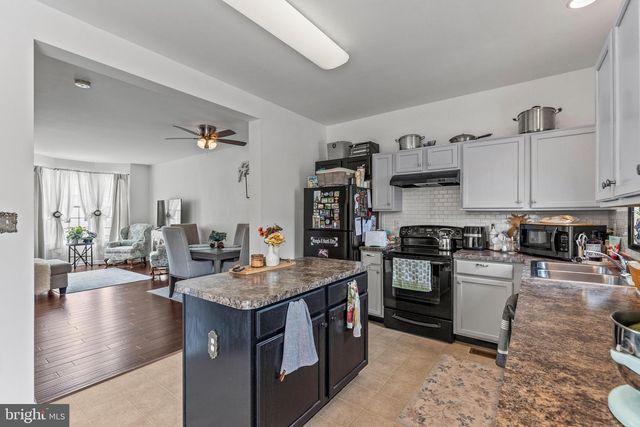 4153 TRABERT CT, Dover, PA 17315