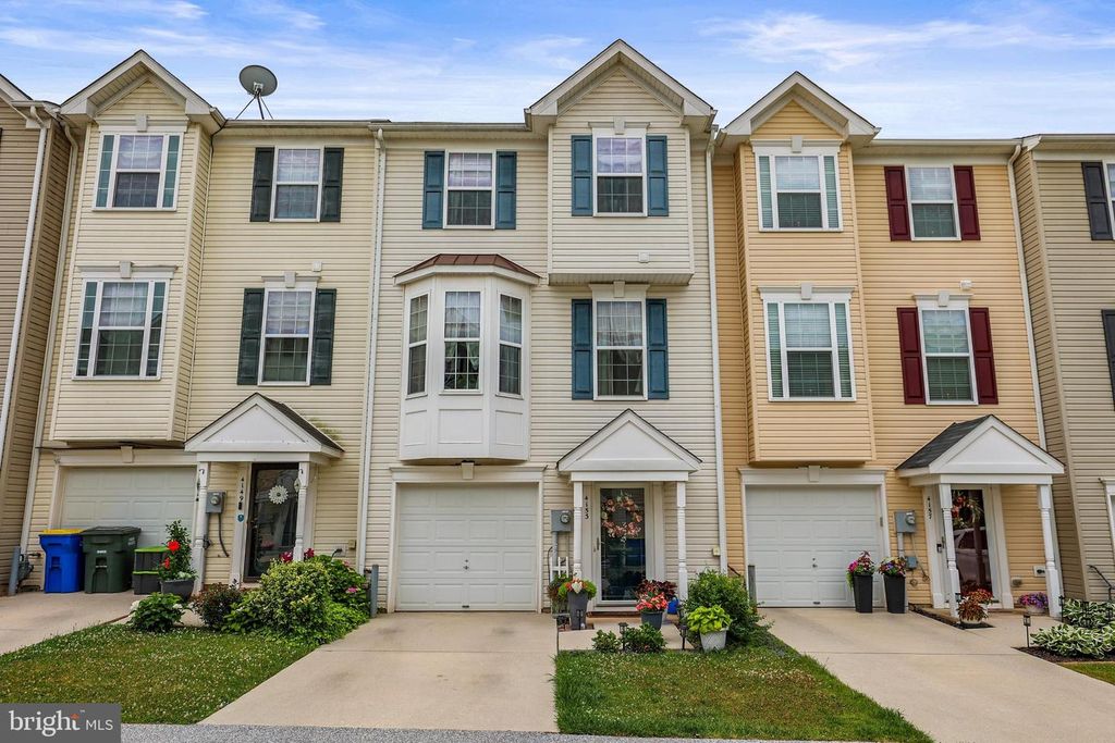 4153 TRABERT CT, Dover, PA 17315