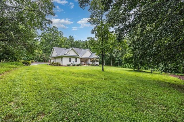 206 Deacon Way, Mocksville, NC 27028