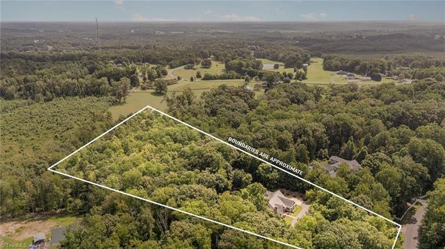 206 Deacon Way, Mocksville, NC 27028