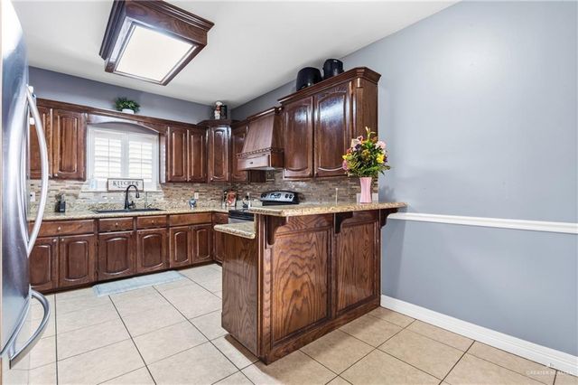 22602 Rio Rancho Road, Harlingen, TX 78552