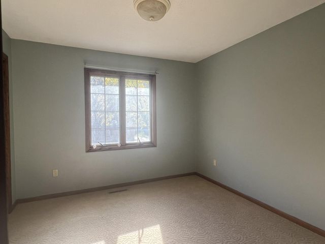 703 Northern Hills Drive NE, Rochester, MN 55906