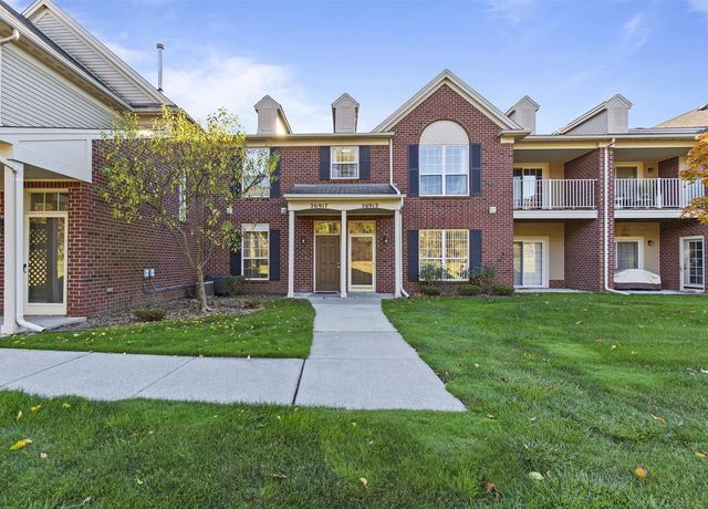 26917 Carrington Place, Harrison Twp, MI 48045