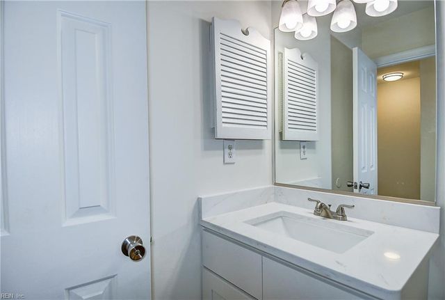 1624 Sword Dancer DR, Virginia Beach, VA 23454