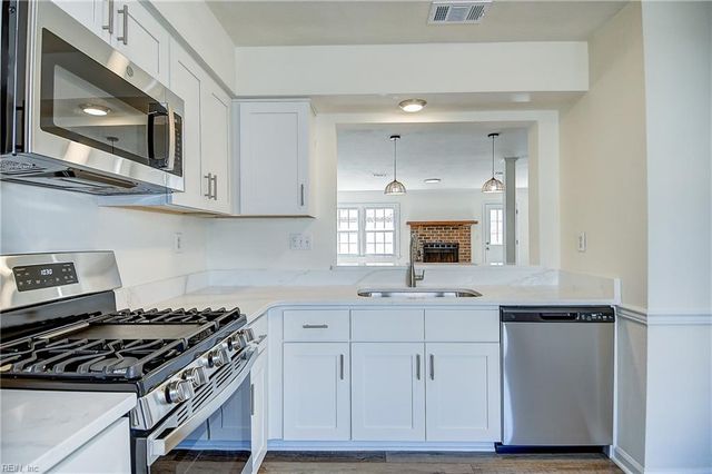 1624 Sword Dancer DR, Virginia Beach, VA 23454