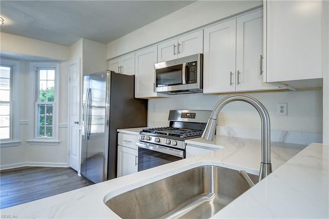 1624 Sword Dancer DR, Virginia Beach, VA 23454