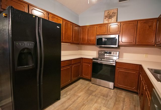 4200 Bridgecrest Drive # E4, Phenix City, AL 36867