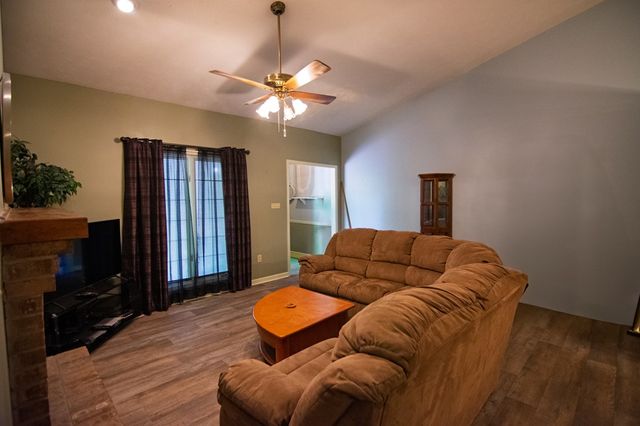 4200 Bridgecrest Drive # E4, Phenix City, AL 36867