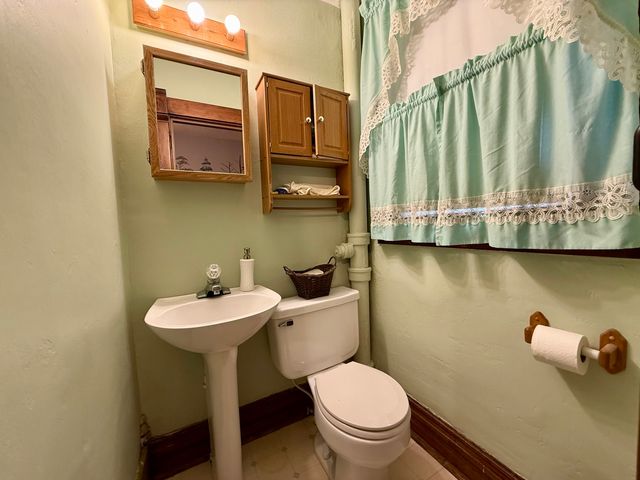 421 N Grant Street, Clinton, IL 61727