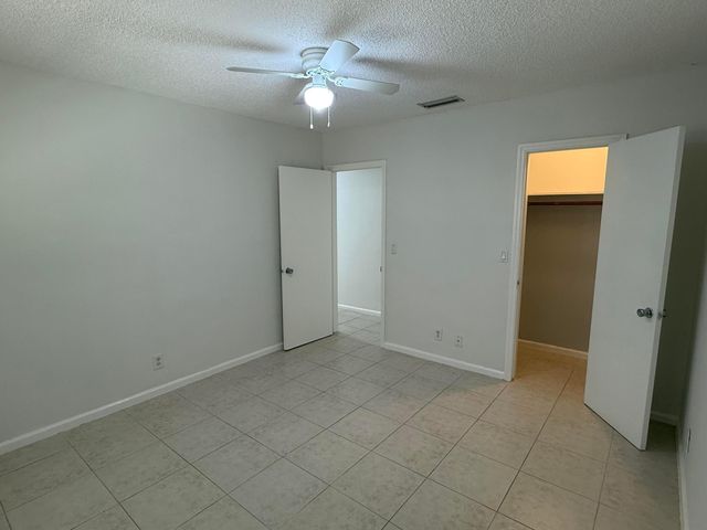 6575 NE 7th Avenue, Boca Raton, FL 33487