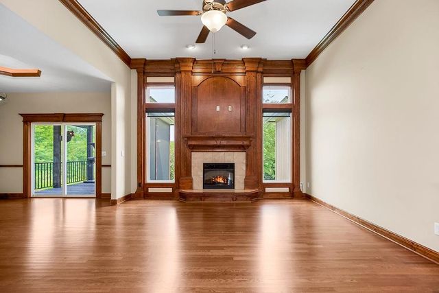 2004 NE 197th Court, Smithville, MO 64089