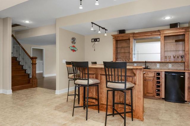 2004 NE 197th Court, Smithville, MO 64089