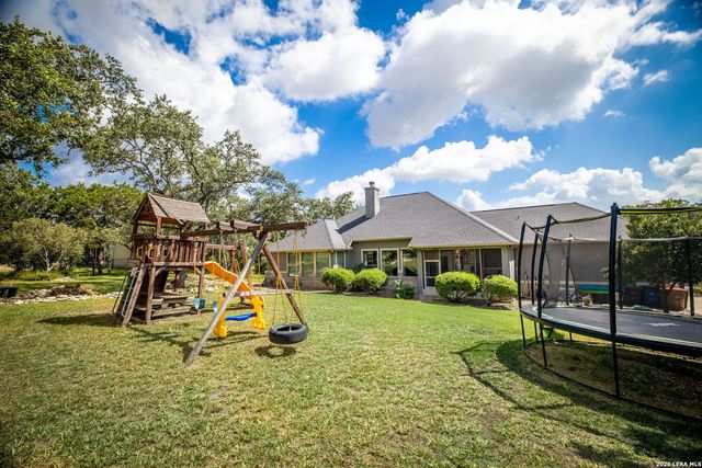 1433 HAVENWOOD BLVD, New Braunfels, TX 78132