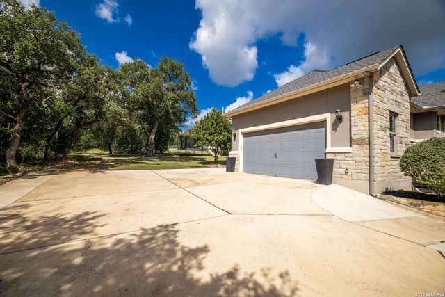 1433 HAVENWOOD BLVD, New Braunfels, TX 78132