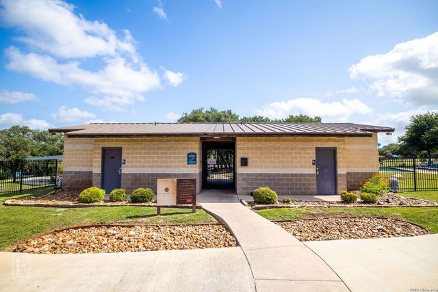 1433 HAVENWOOD BLVD, New Braunfels, TX 78132