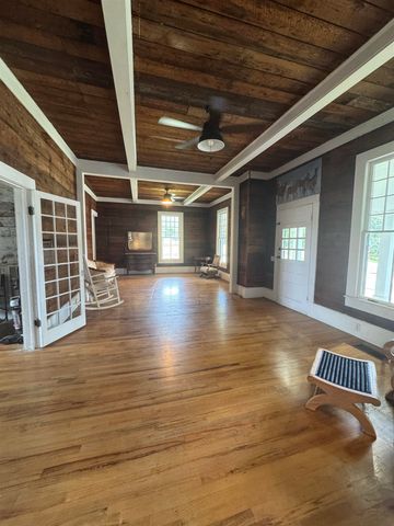 101 S Friou, Jefferson, TX 75657
