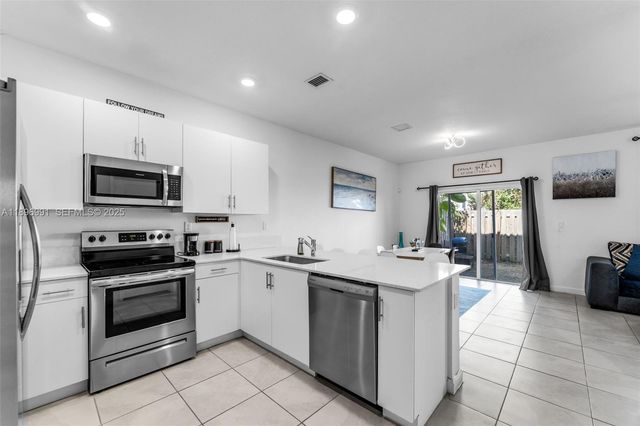 2659 SE 11th Street, Homestead, FL 33035