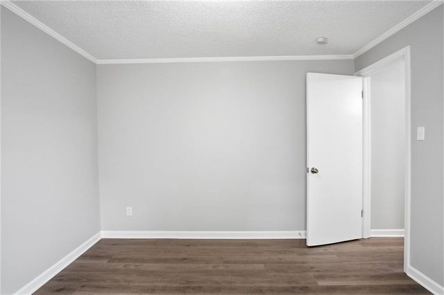 9622 Linwood Boulevard, Independence, MO 64052