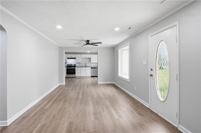 9622 Linwood Boulevard, Independence, MO 64052