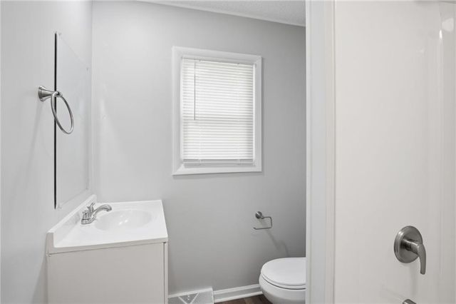9622 Linwood Boulevard, Independence, MO 64052