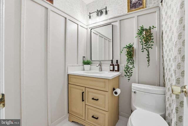 661 N ARMISTEAD ST, Alexandria, VA 22312