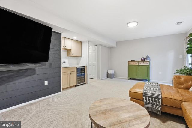 661 N ARMISTEAD ST, Alexandria, VA 22312