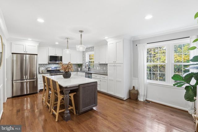 661 N ARMISTEAD ST, Alexandria, VA 22312